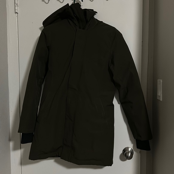 Golden by TNA Parka - Picture 3 of 4